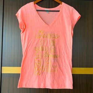 GUESS T SHIRT WITH GOODEN EMBROIDERY AND STUDS, SIZE LARGE( more like MEDIUM)